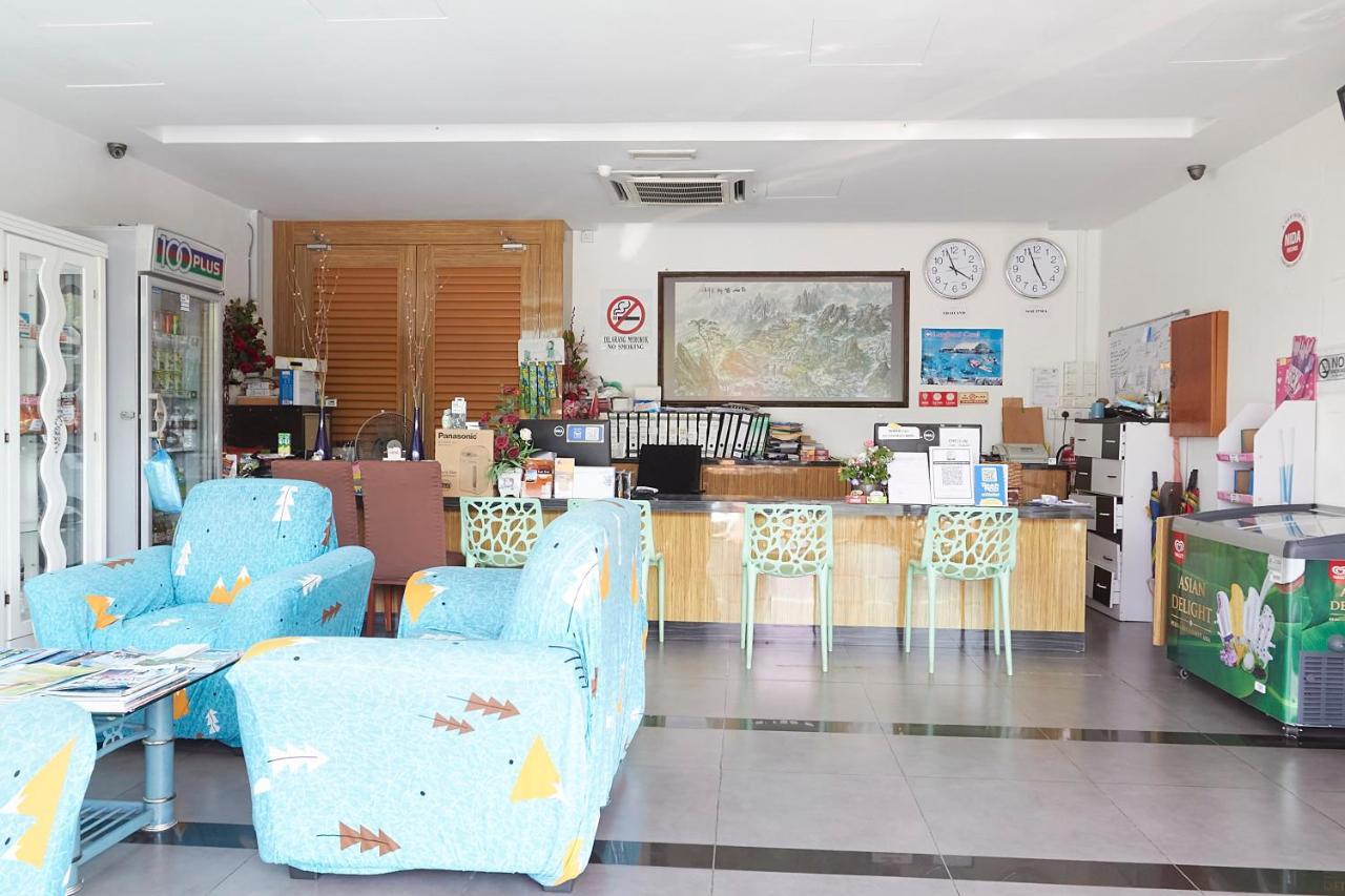 Langkawi Uptown Hotel Kuah Exterior photo